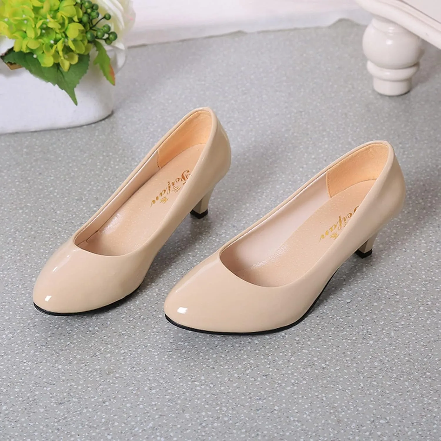 AMDBEL Flats Shoes Women Dressy Comfortable Womens Mules Backless Loafers with Metal Chain Decor Gem Pearl Slip On Flat Shoes