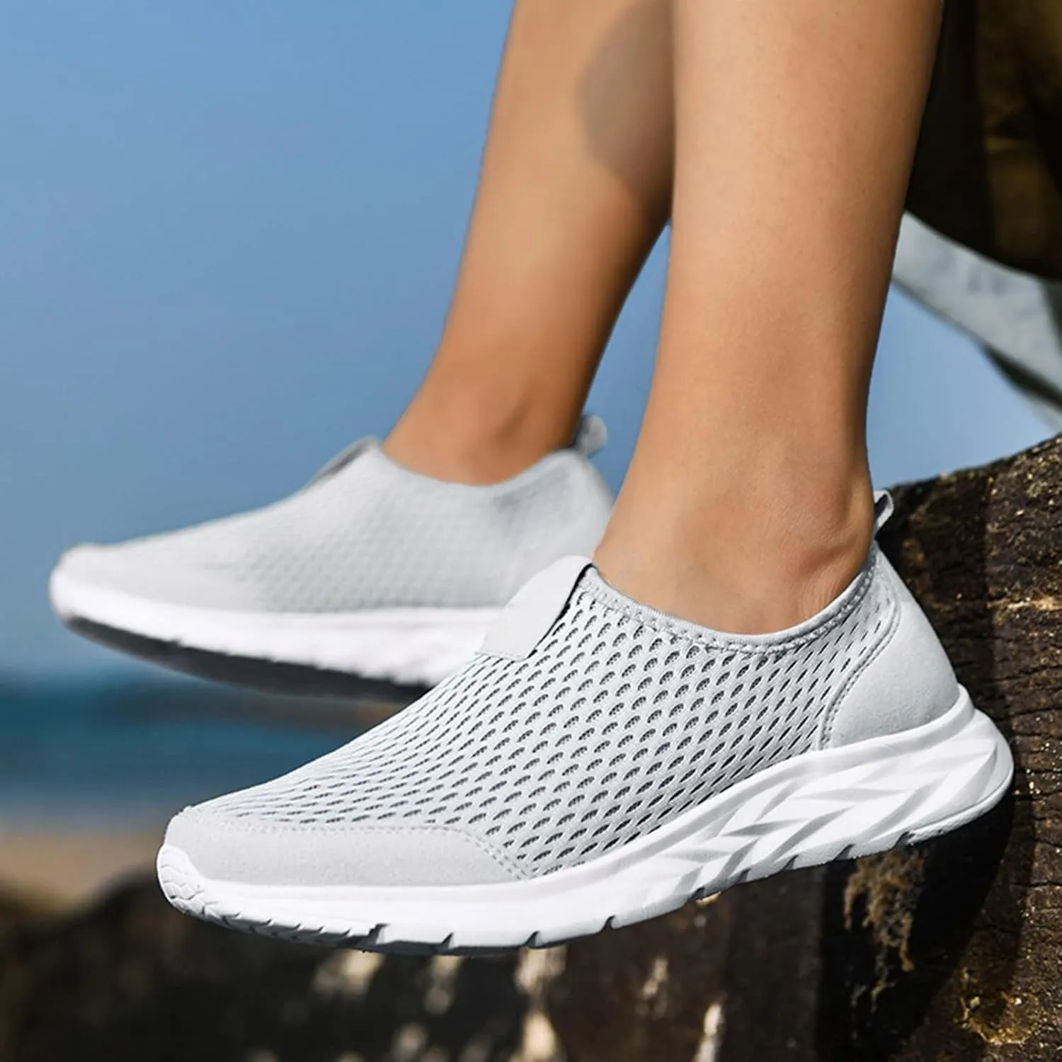 Breathable Mesh Slip on Shoes for Women Men Walking Loafer Indoor Outdoor Shoes Lightweight Non Slip Running Shoe Arch Support Slip On Sneakers Mesh Workout Sports Sneakers