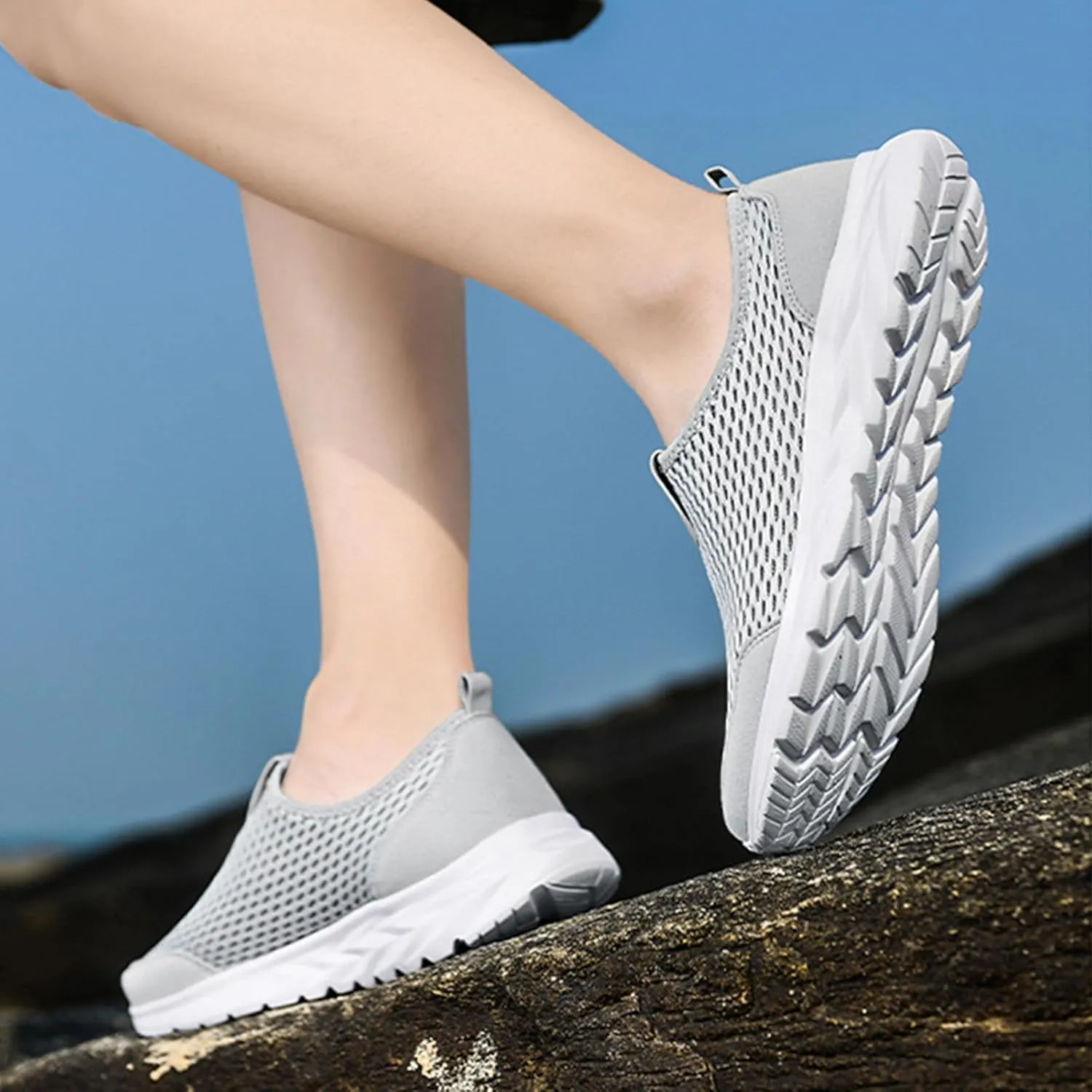 Breathable Mesh Slip on Shoes for Women Men Walking Loafer Indoor Outdoor Shoes Lightweight Non Slip Running Shoe Arch Support Slip On Sneakers Mesh Workout Sports Sneakers