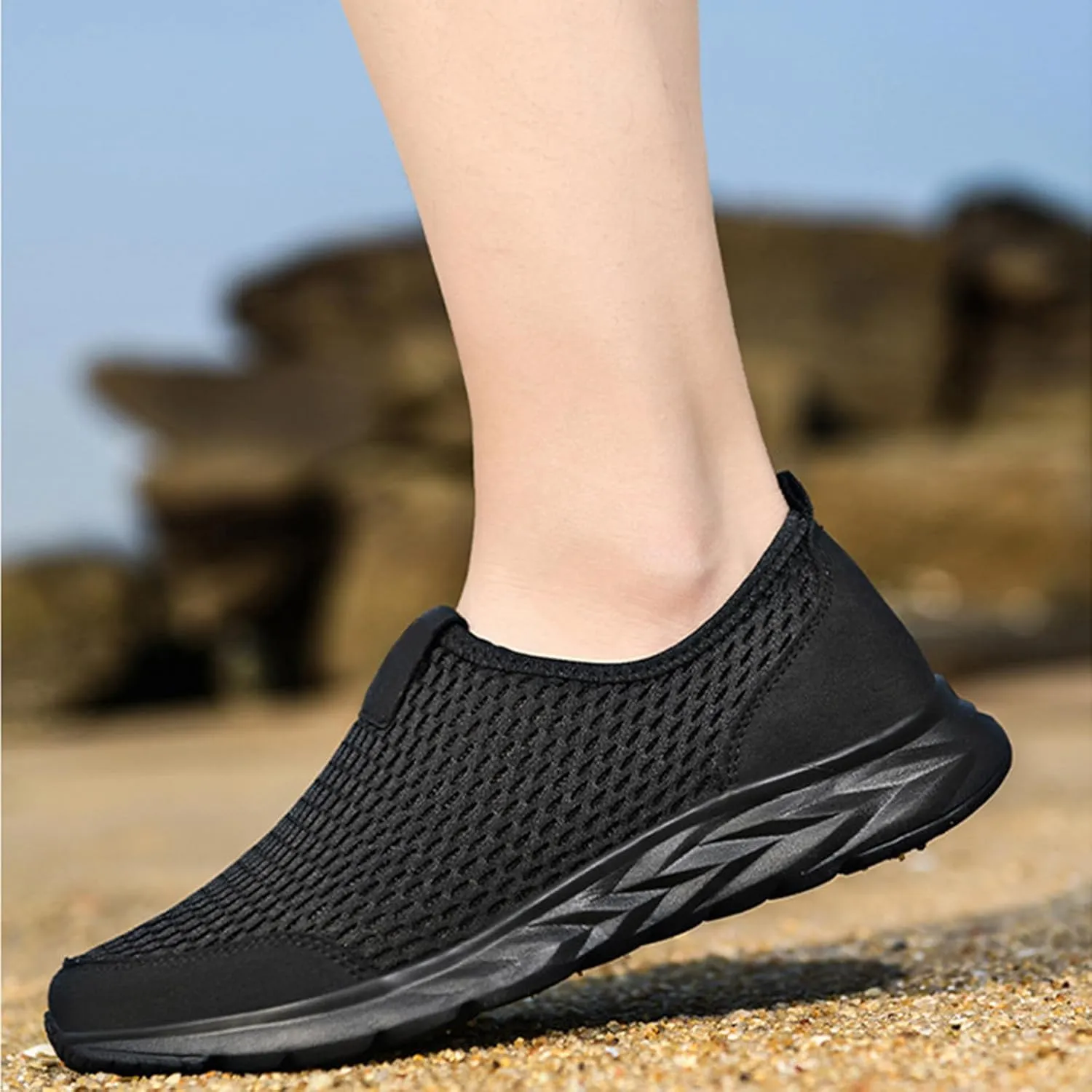 Breathable Mesh Slip on Shoes for Women Men Walking Loafer Indoor Outdoor Shoes Lightweight Non Slip Running Shoe Arch Support Slip On Sneakers Mesh Workout Sports Sneakers
