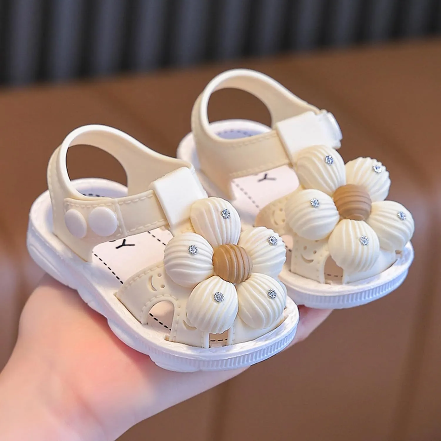 Children Shoes Comfortable Soft Sole Sandals Fashionable Flower Beach Bow Sandals Girls Indoor Slippers for Kids