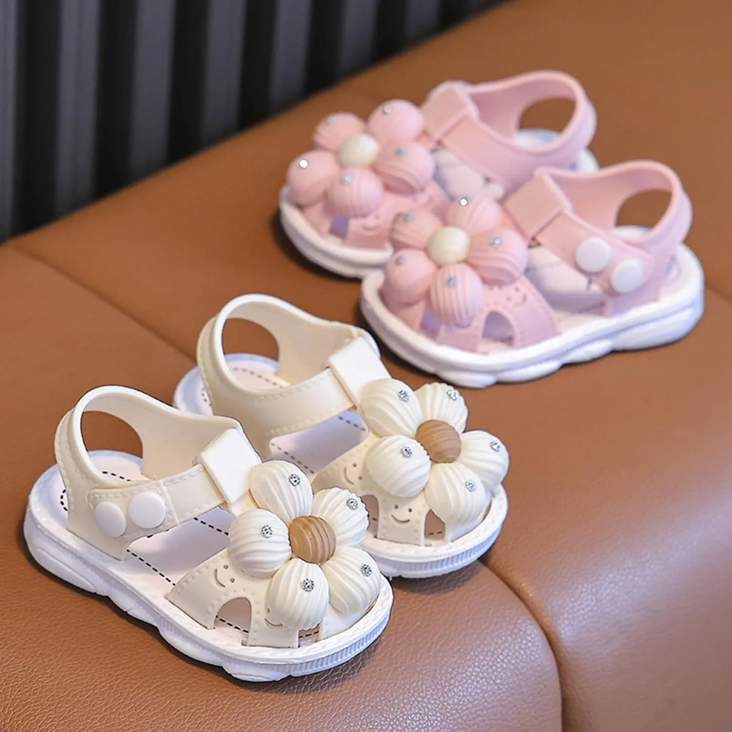 Children Shoes Comfortable Soft Sole Sandals Fashionable Flower Beach Bow Sandals Girls Indoor Slippers for Kids
