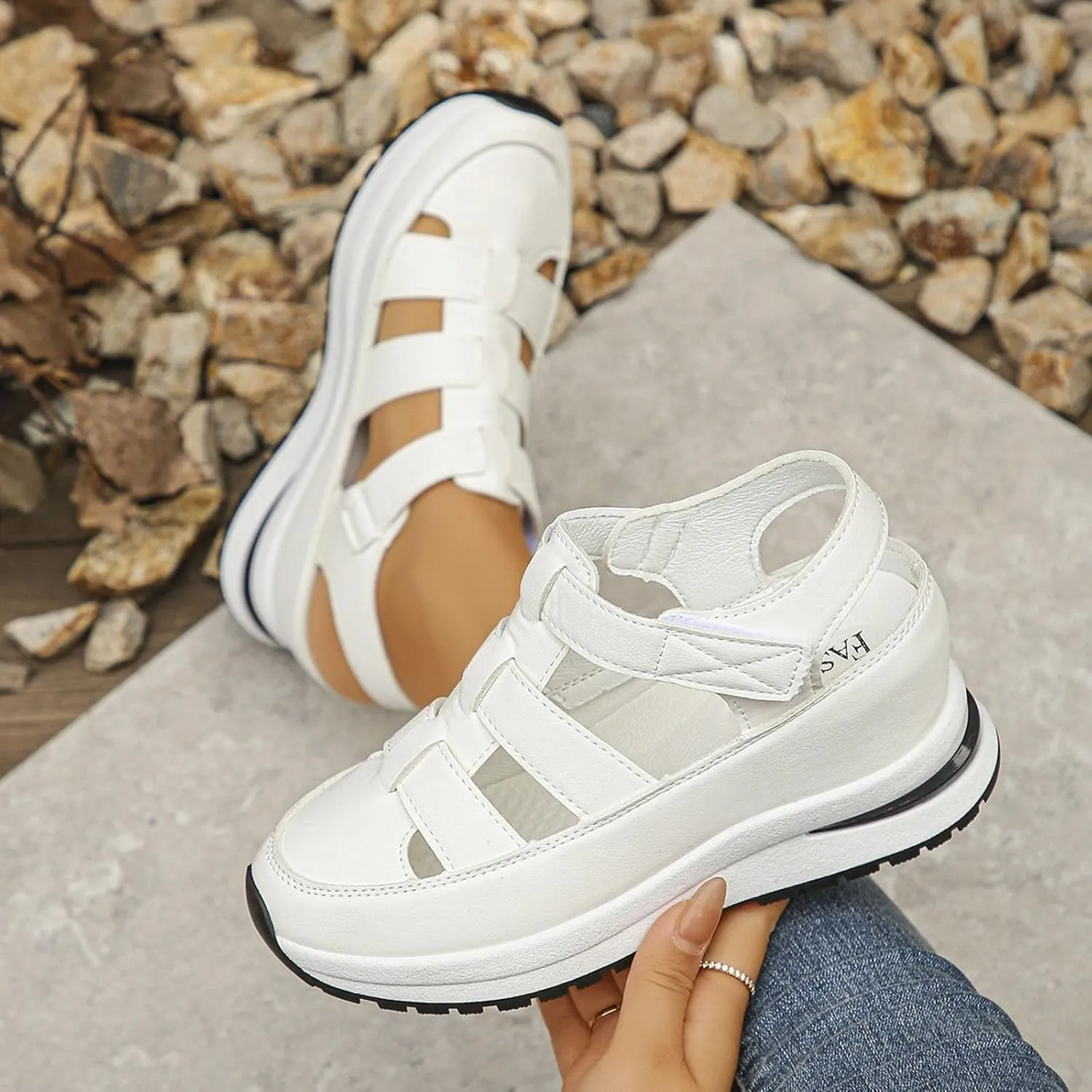 Closed Toe Hollow-Out Sandals for Women Plus Size Platform Wedge Sandals Casual Buckle Ankle Strap Shoes Summer Comfortable Weaving Shoes Height-Boosting Thick Sole Shoe