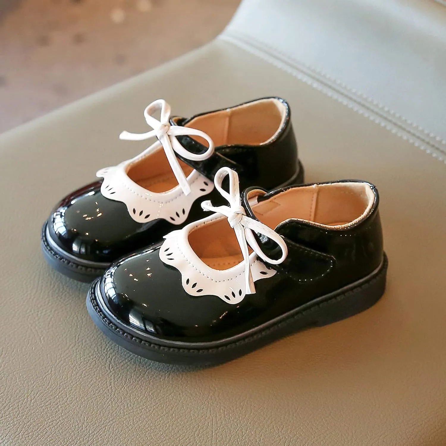 EnJoCho Kids Running Shoes Toddler Little Girl Oxfords Dress Shoes Casual Slip on Ballet Flat Princess Shoes for 1-11 Years (Black, 9.5 Years)