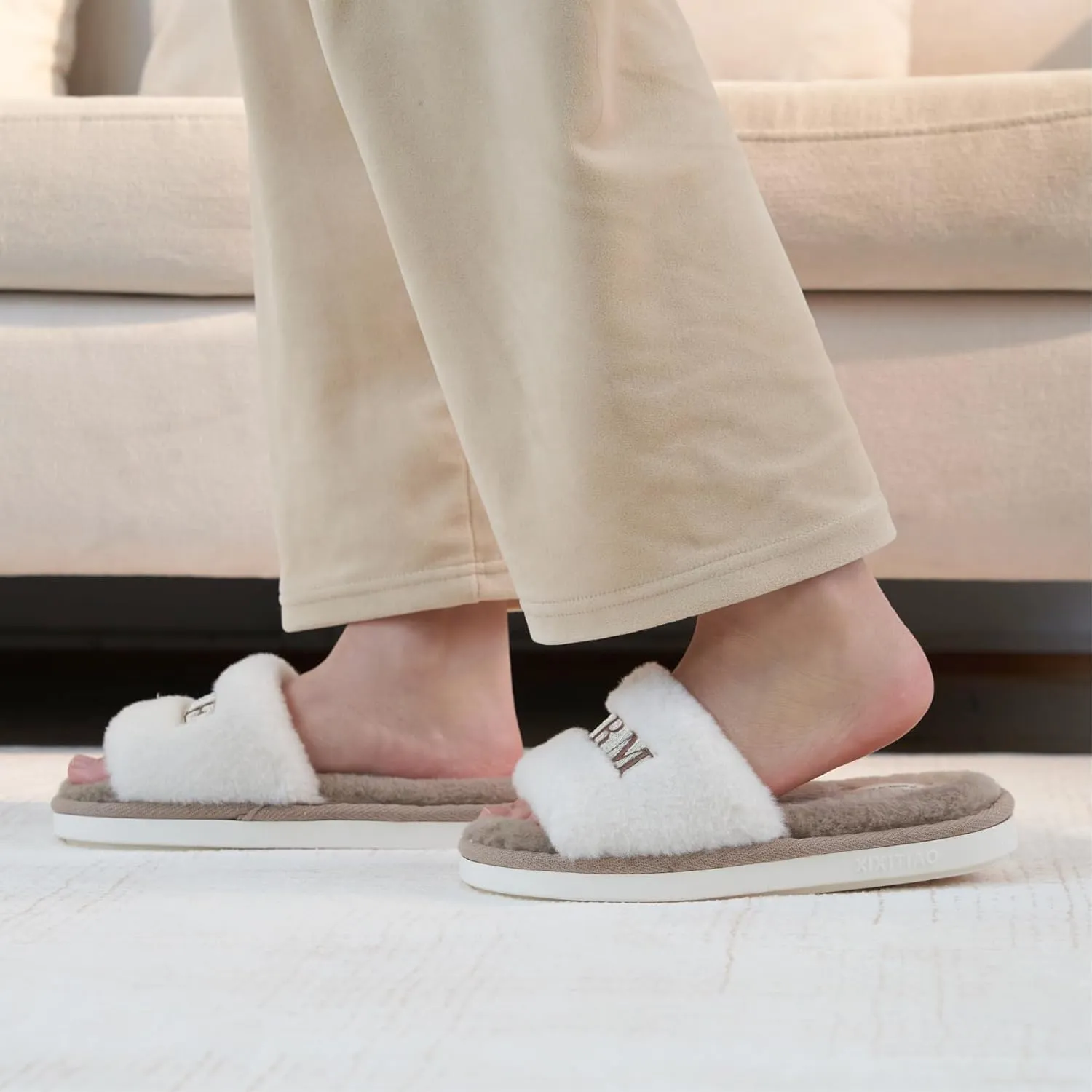 Fuzzy House Slippers for Women, Women's Cozy Memory Foam Slippers Indoor Outdoor