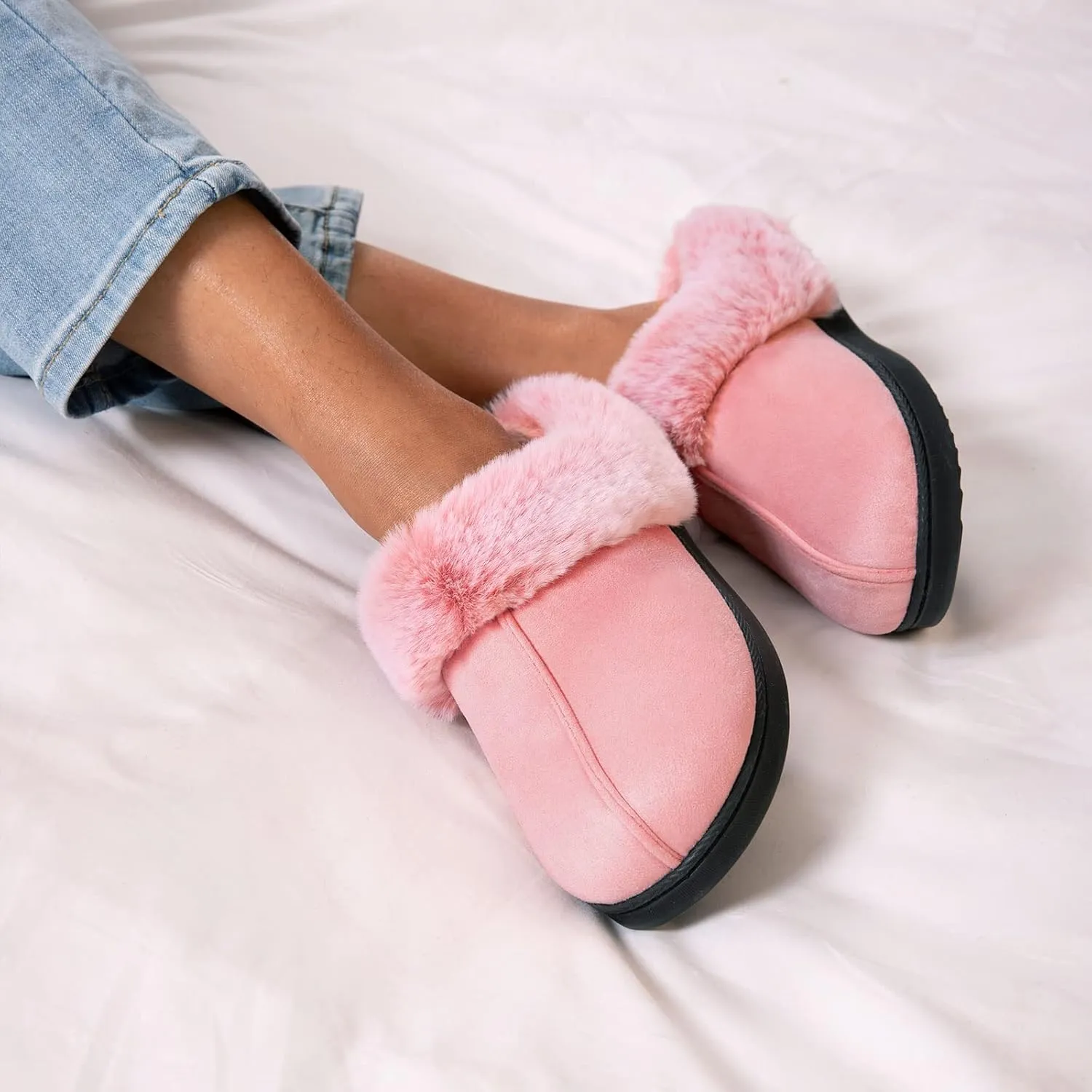 HomeTop Women's Classic Microsuede Memory Foam Slippers Durable Rubber Sole with Warm Faux Fur Collar