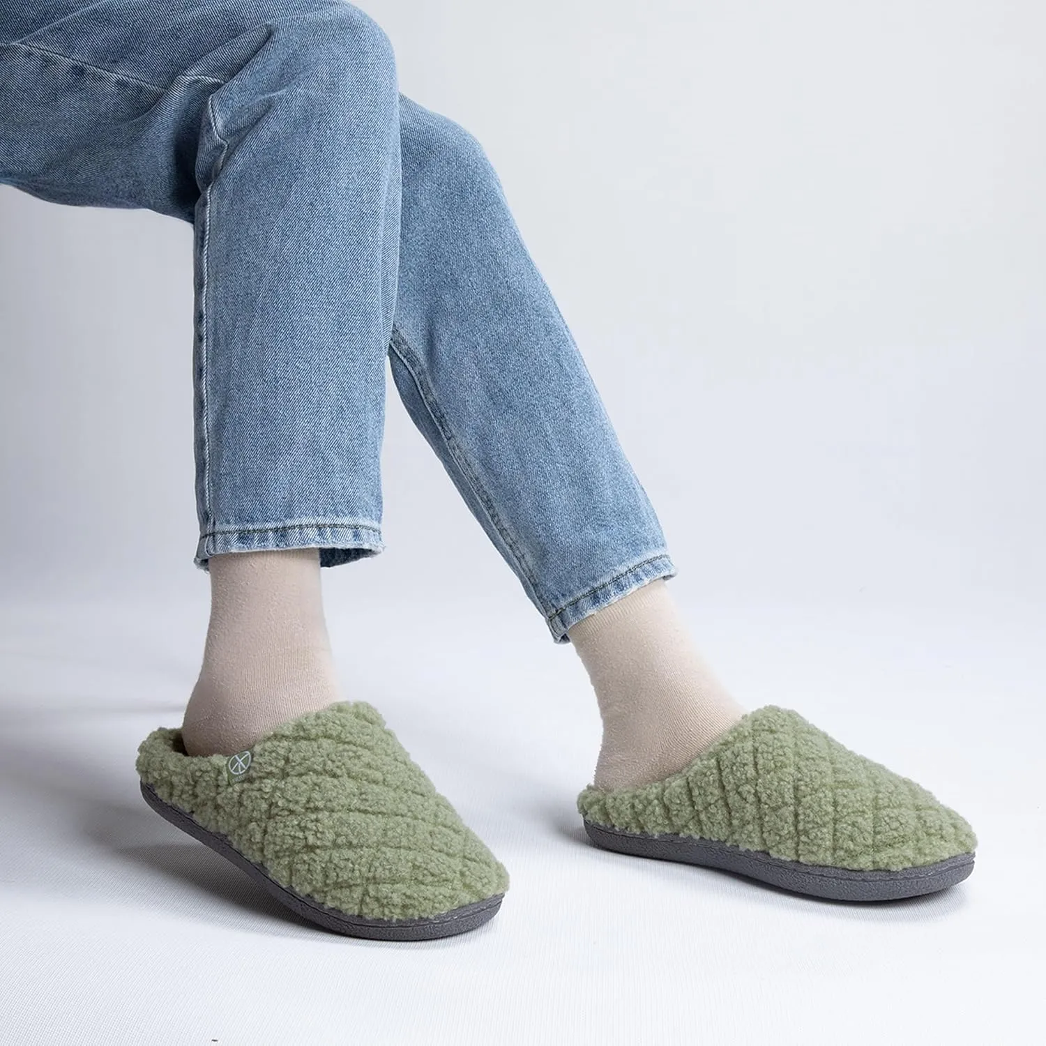 House Slippers for Women Memory Foam Slippers Cozy Lightweight House Shoes for Indoor Outdoor