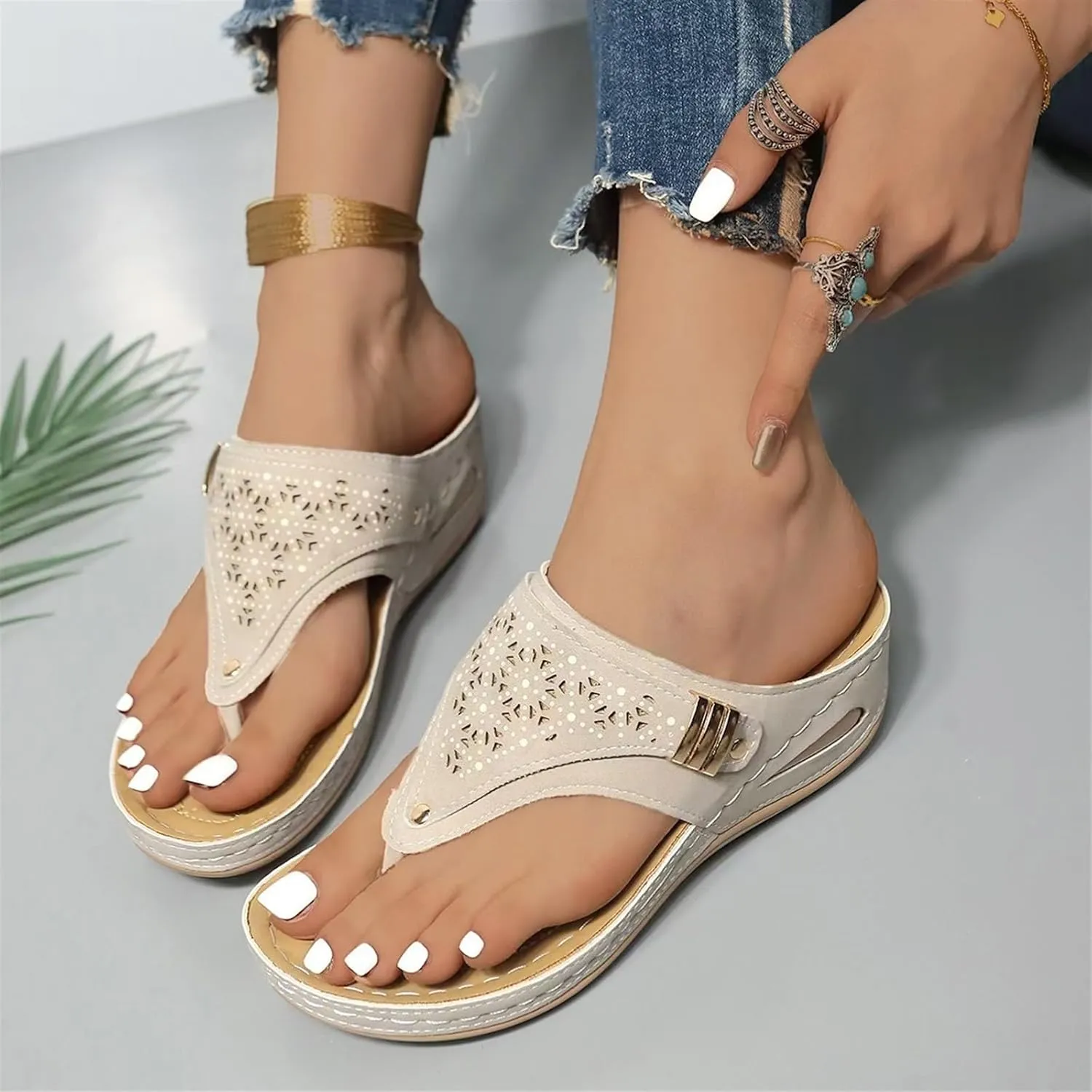 Orthopedic Sandals for Women Arch Support Breathable Dressy Wedge Sandals Comfortable Walking Thong Sandals Hollow Flower Wedge Sandal Dressy Summer Beach Casual Shoes