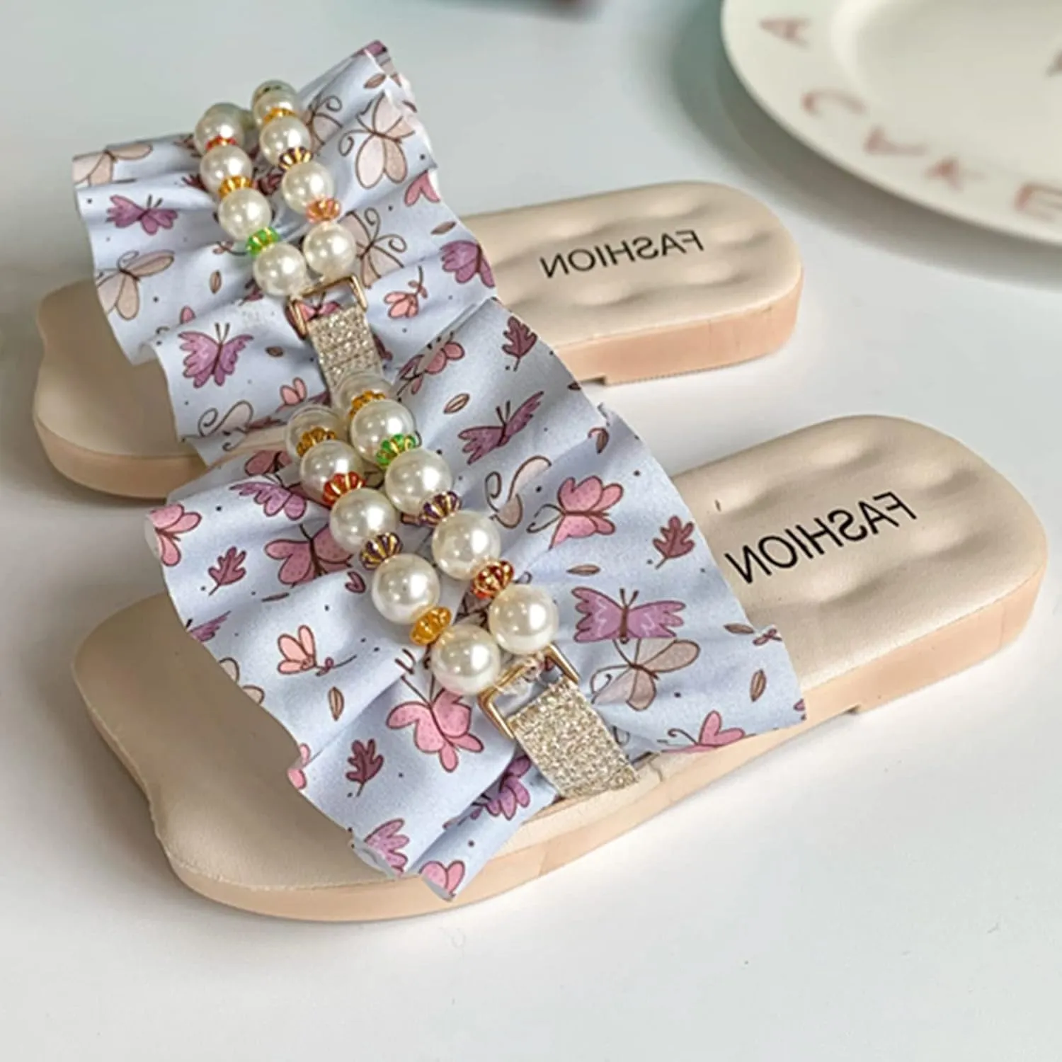 sfdgfhyf Girls Flat Sole Shoes Children Slippers Fashion Floral Ruffle Pearl Flat Bottom Flip Flop Fashion Beach Slippers