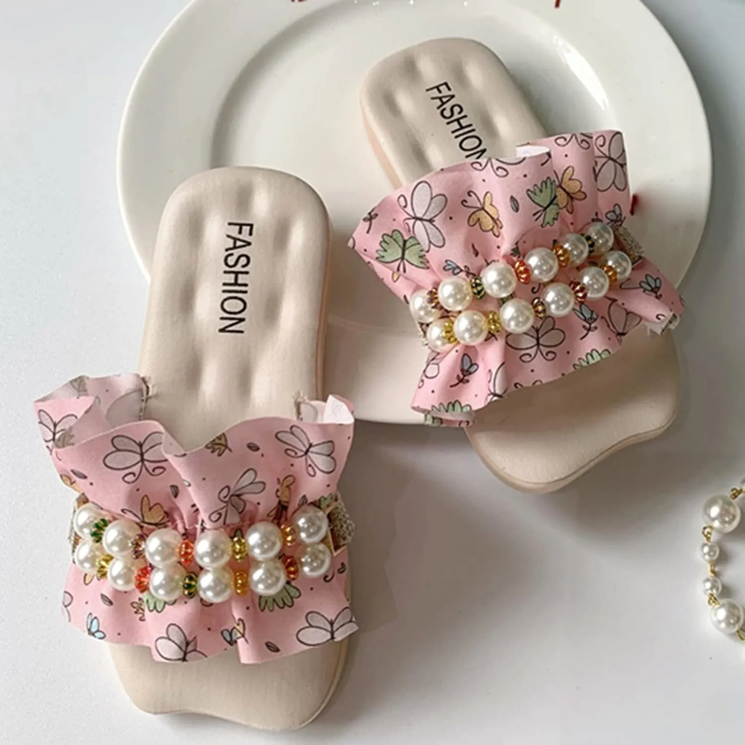 sfdgfhyf Girls Flat Sole Shoes Children Slippers Fashion Floral Ruffle Pearl Flat Bottom Flip Flop Fashion Beach Slippers