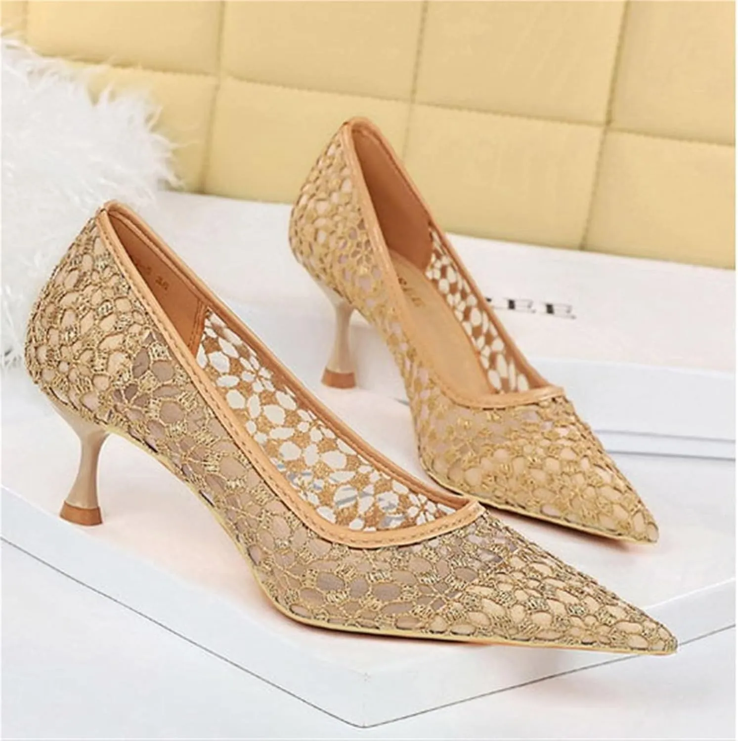 Womens Pointed Toe Lace Kitten Heels Closed Toe Ankle Strap Stiletto Pumps Sandals Sexy Party Pumps Shoes